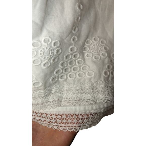 Lauren Ralph Lauren White Eyelet Lace Cotton Top with Bell Sleeves size Med - Picture 5 of 9